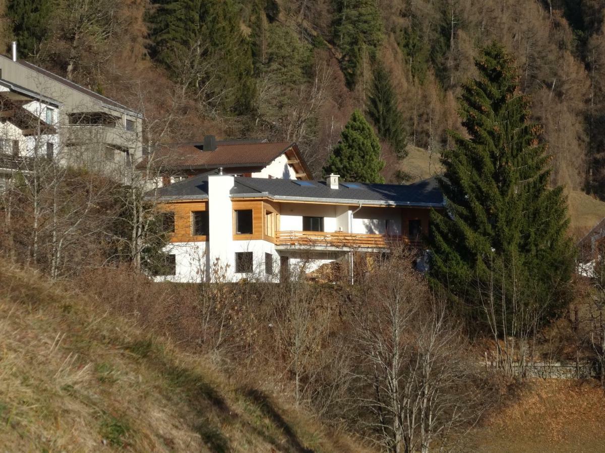 Mira Selva Villa Trin Exteriör bild
